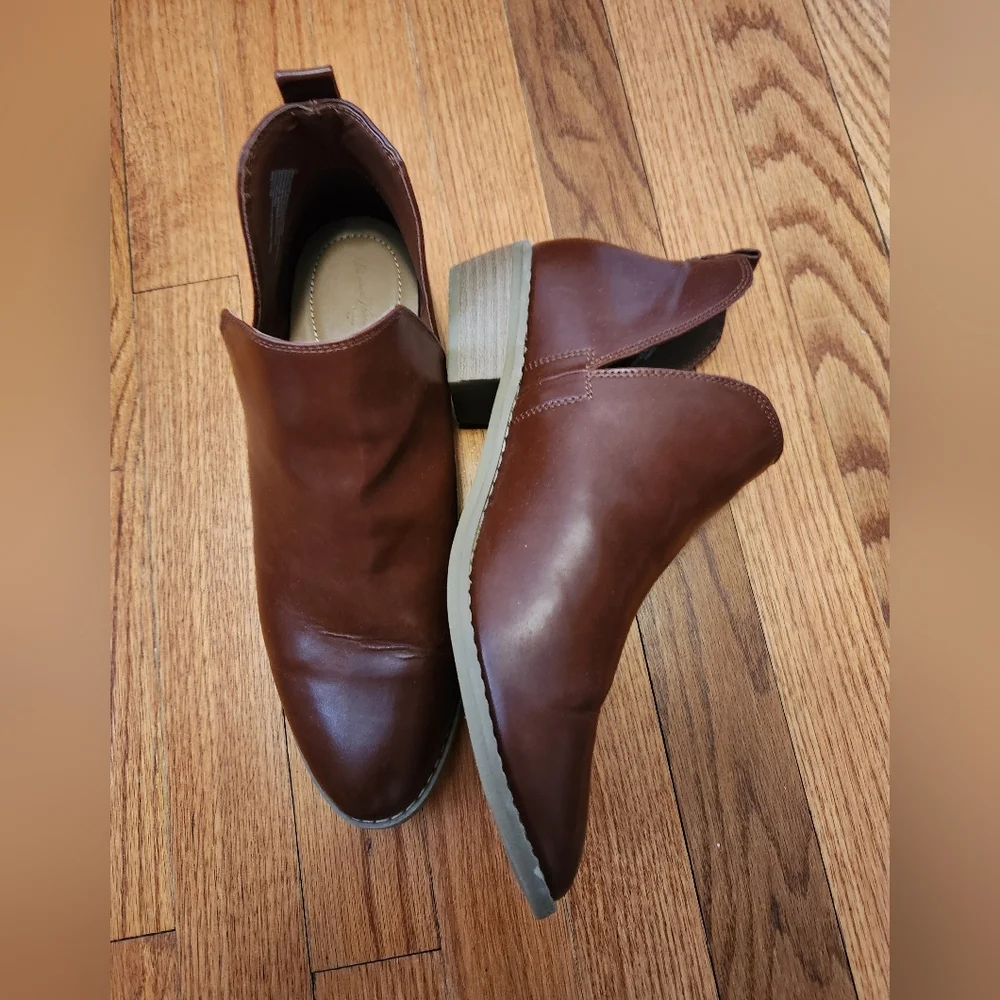 Universal Thread Boots - Picture 2 of 6